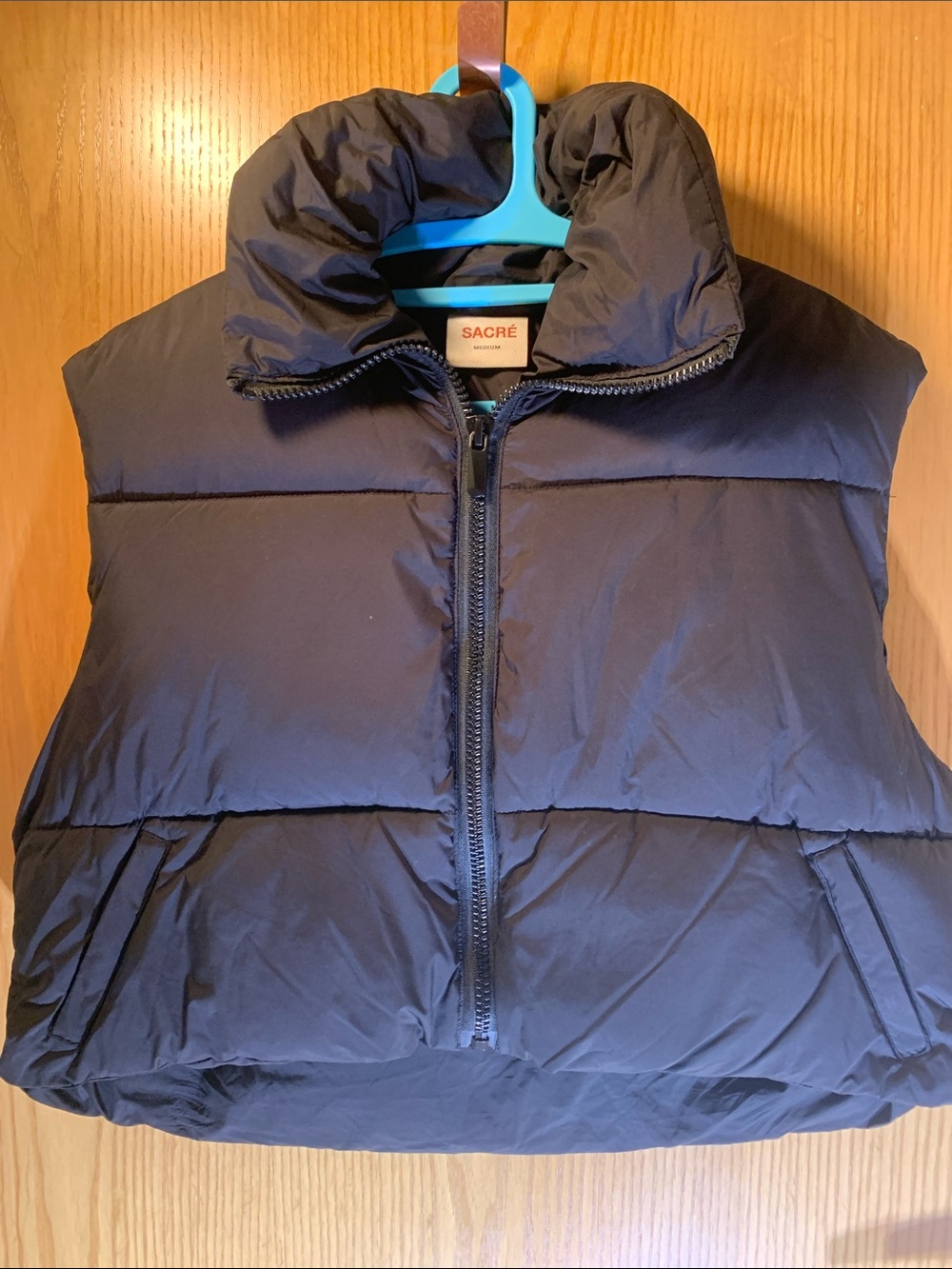 Women's Cropped Black Puffer Vest - Quilted Zip Front - Size M
